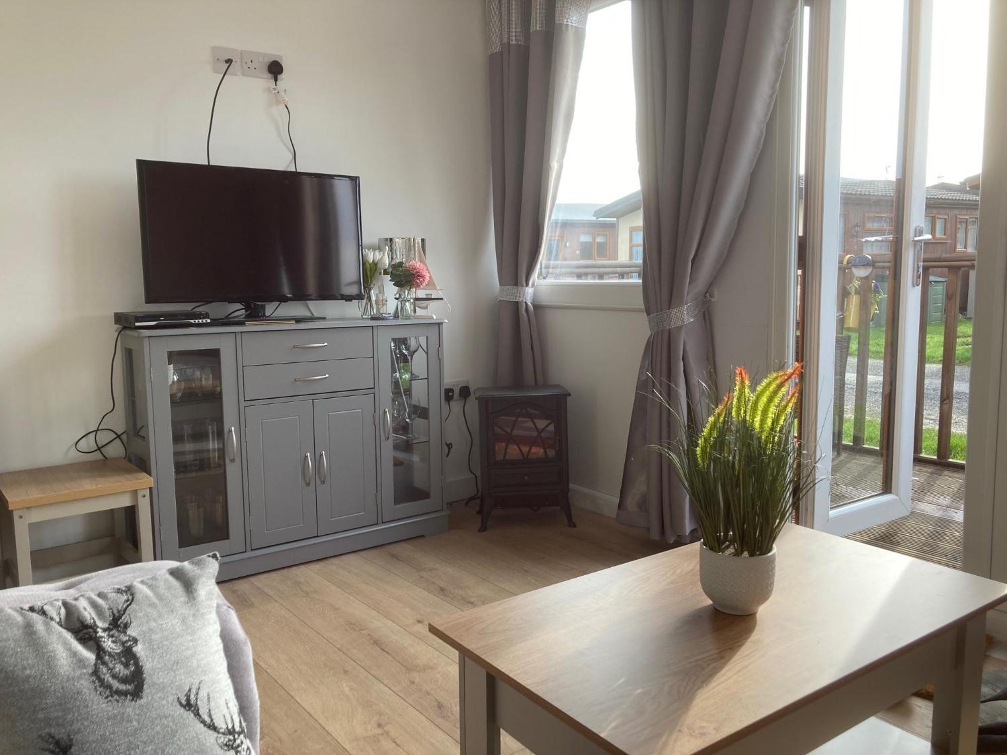 J16 Mablethorpe Pet Friendly Chalet Exterior foto